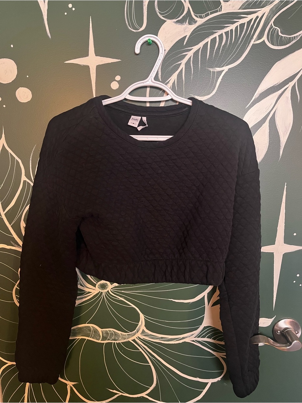 🖤 Quilted Black Crop Sweatshirt - Twik 🖤